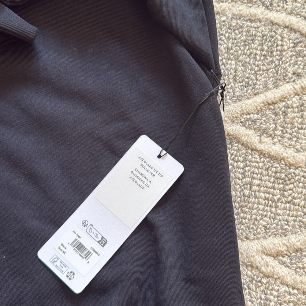 ALO Yoga accolade Black quarter zip Pullover Sweatshirt - Picture 3 of 5